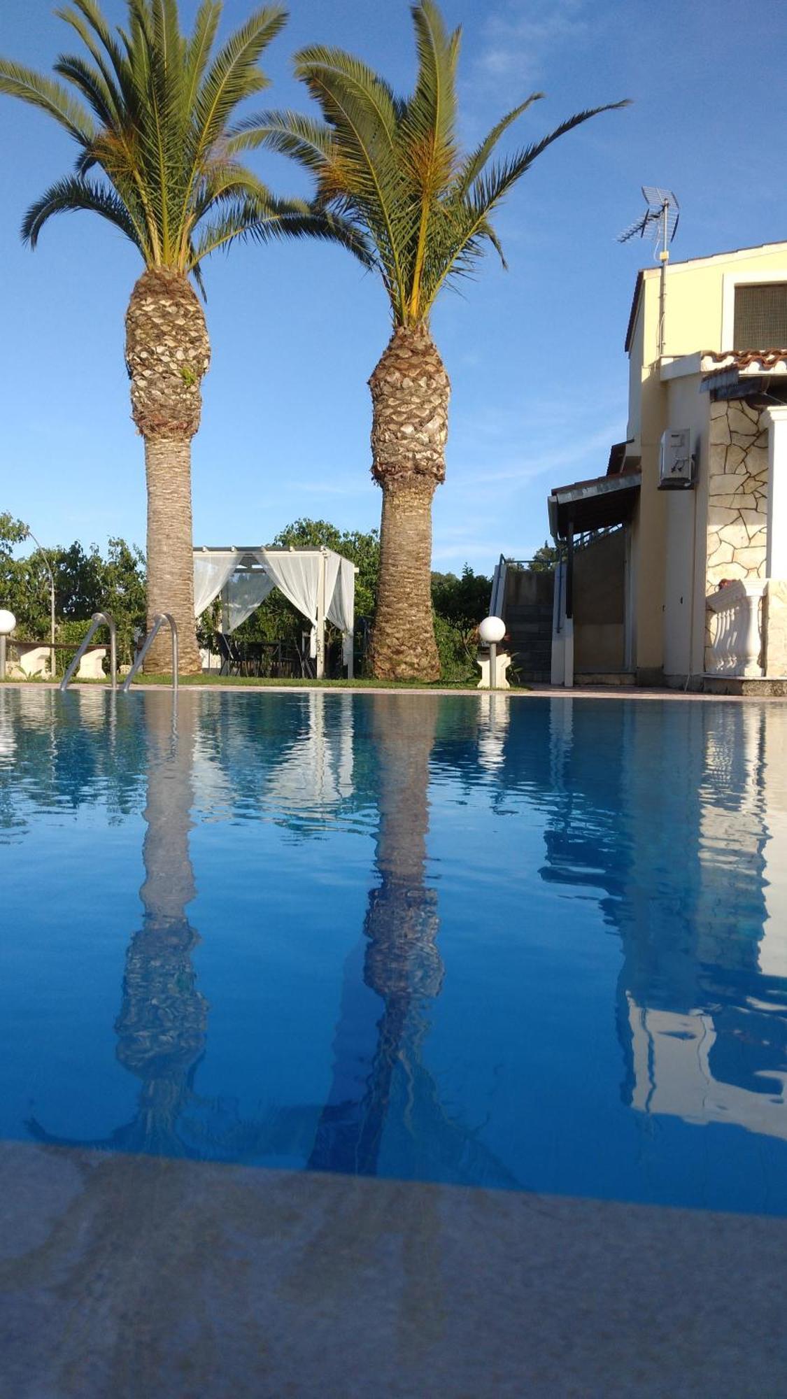 Blue Sky Aparthotel Sidárion Exterior foto